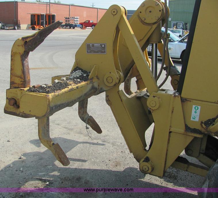 image for item 6956 1995 Caterpillar 140H motor grader