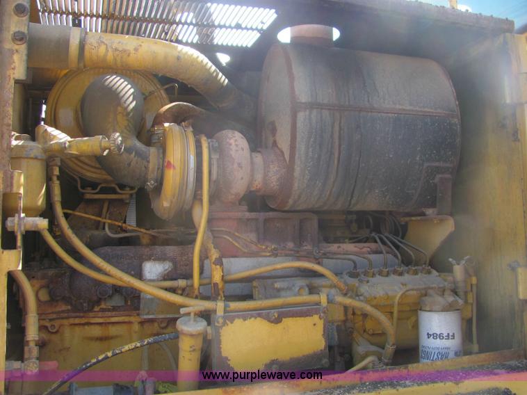 image for item 6956 1995 Caterpillar 140H motor grader