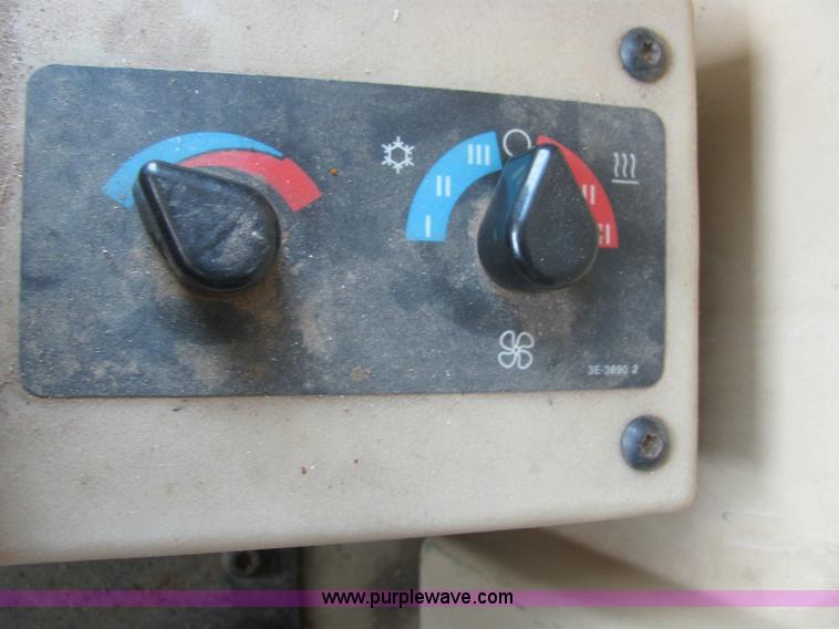 image for item 6956 1995 Caterpillar 140H motor grader