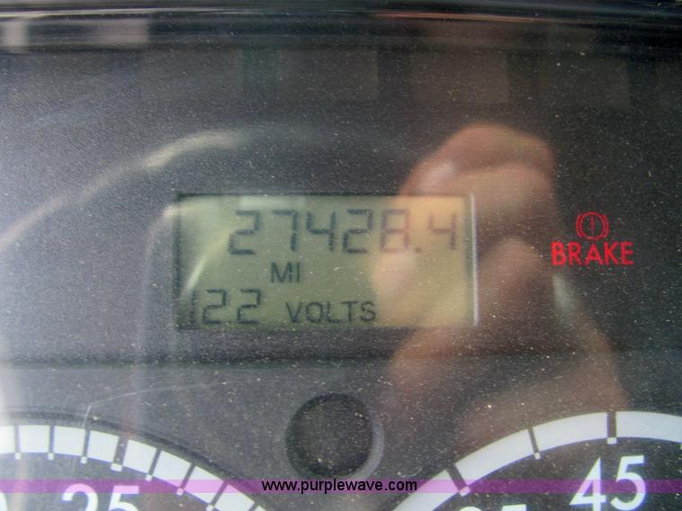 image for item 6957 2002 Freightliner FL80 single axle dump truck