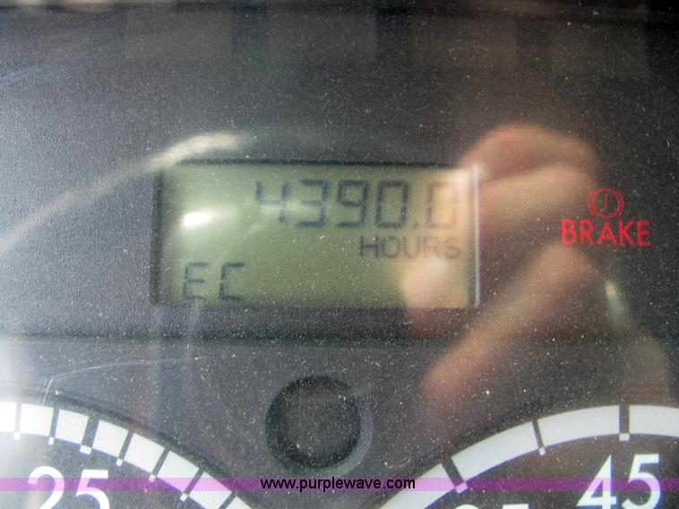 image for item 6957 2002 Freightliner FL80 single axle dump truck