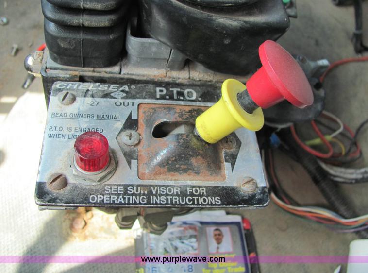 image for item 6957 2002 Freightliner FL80 single axle dump truck