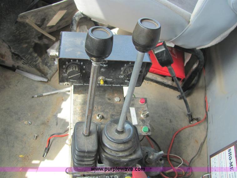 image for item 6957 2002 Freightliner FL80 single axle dump truck