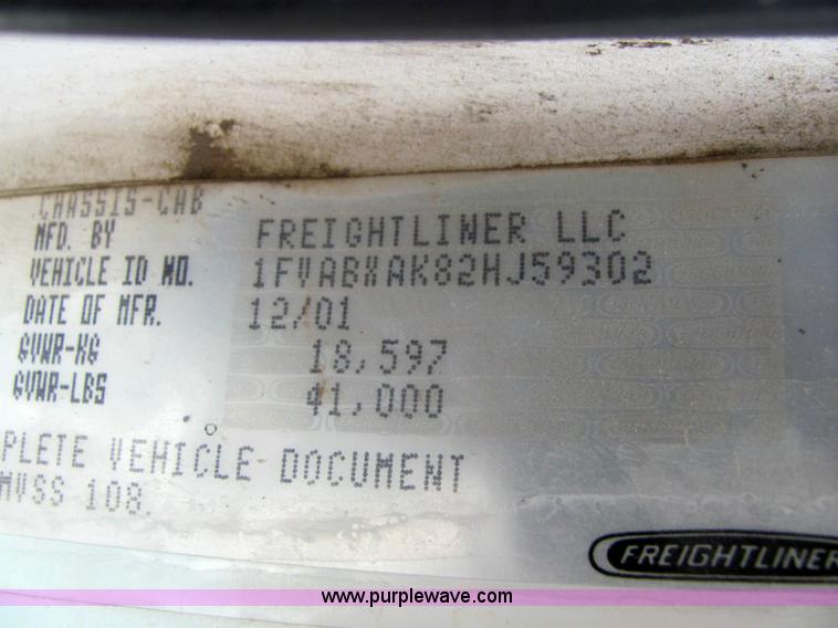 image for item 6957 2002 Freightliner FL80 single axle dump truck