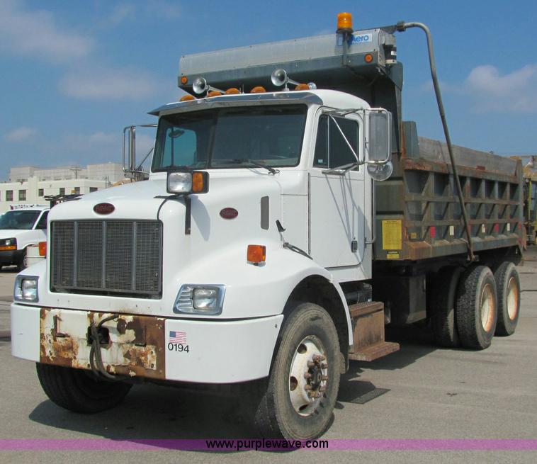 image for item 6958 2001 Peterbilt Conventional 330 tandem axle dump truck