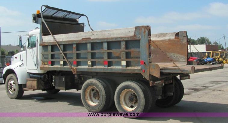 image for item 6958 2001 Peterbilt Conventional 330 tandem axle dump truck