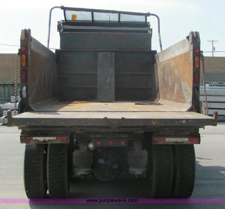 image for item 6958 2001 Peterbilt Conventional 330 tandem axle dump truck