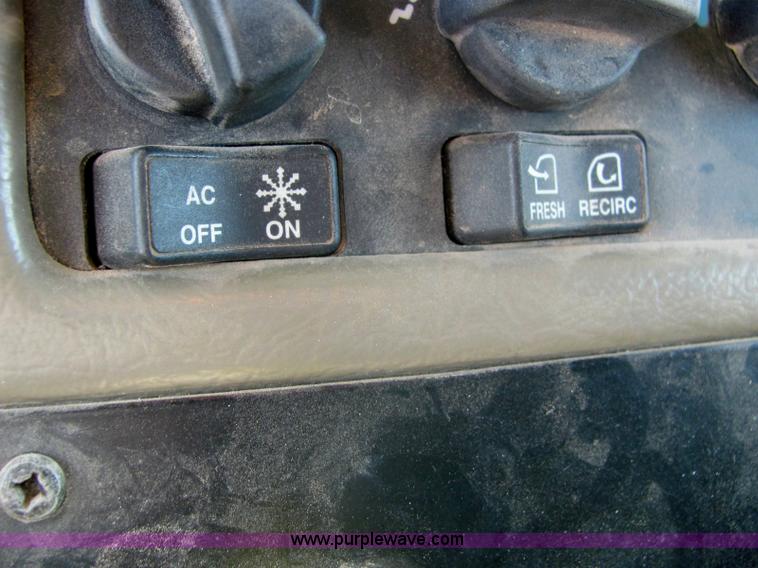 image for item 6958 2001 Peterbilt Conventional 330 tandem axle dump truck