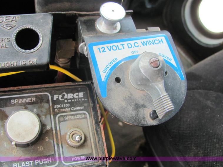 image for item 6958 2001 Peterbilt Conventional 330 tandem axle dump truck