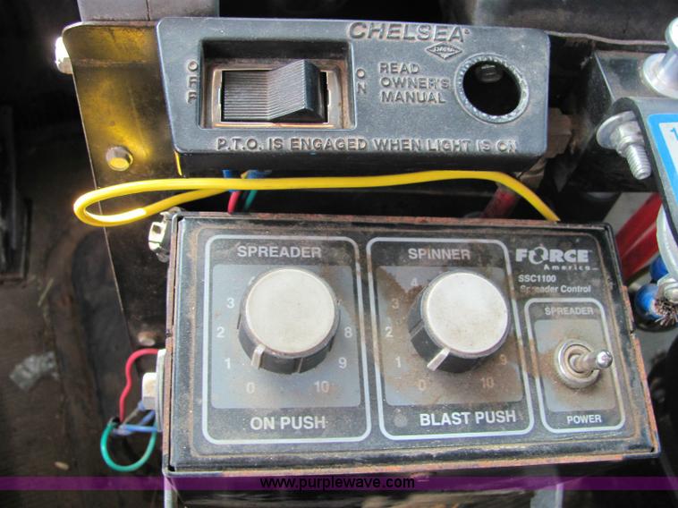 image for item 6958 2001 Peterbilt Conventional 330 tandem axle dump truck