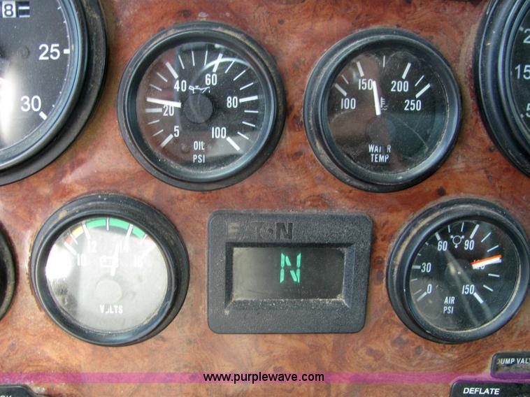 image for item 6958 2001 Peterbilt Conventional 330 tandem axle dump truck