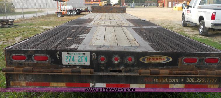 image for item 7070 2006 Ledwell LW48HTHT2 hydra tilt trailer