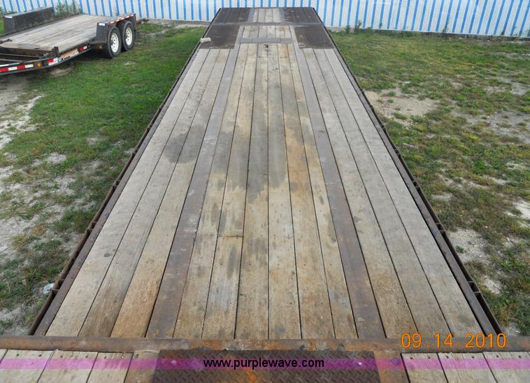 image for item 7070 2006 Ledwell LW48HTHT2 hydra tilt trailer