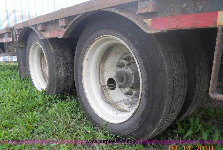 image for item 7070 2006 Ledwell LW48HTHT2 hydra tilt trailer