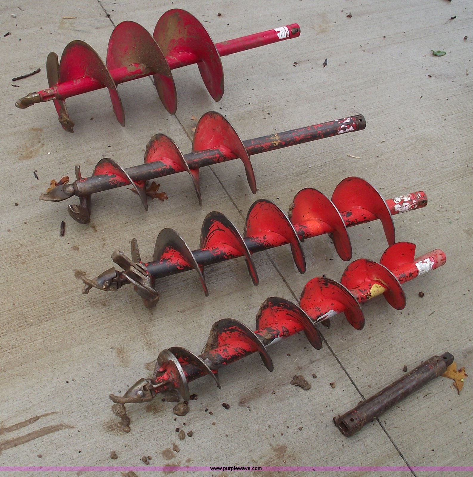 Ground Hog HD99 towable auger in Osage Beach, MO Item 5854 sold