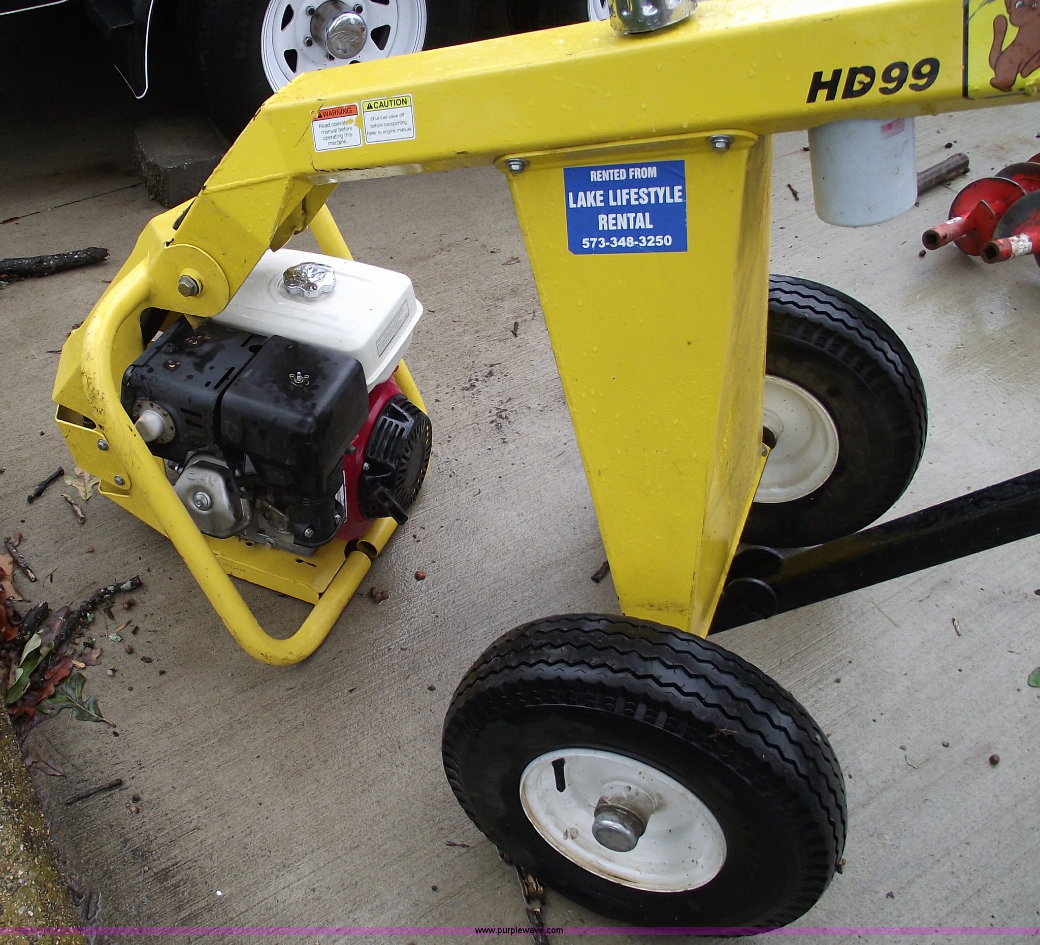 Ground Hog HD99 towable auger in Osage Beach, MO Item 5854 sold