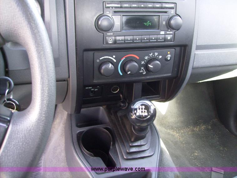 image for item 1037 2006 Dodge Dakota ST club cab pickup