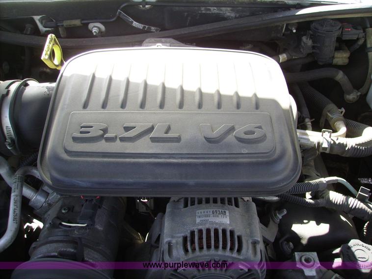 image for item 1037 2006 Dodge Dakota ST club cab pickup