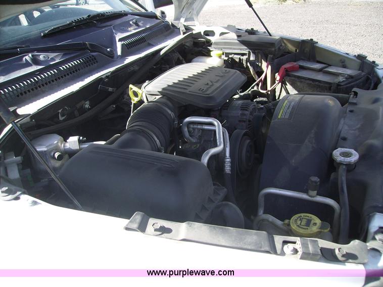 image for item 1037 2006 Dodge Dakota ST club cab pickup