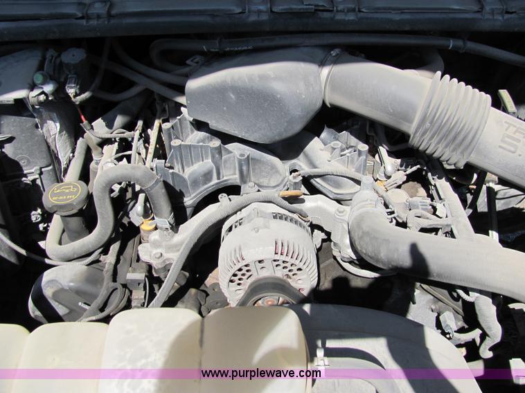 image for item 2244 2001 Ford F250 Super Duty pickup truck