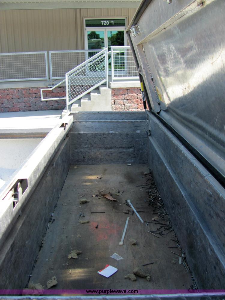 image for item 2244 2001 Ford F250 Super Duty pickup truck