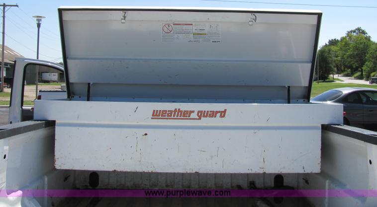 image for item 2245 2006 Ford F150 pickup truck