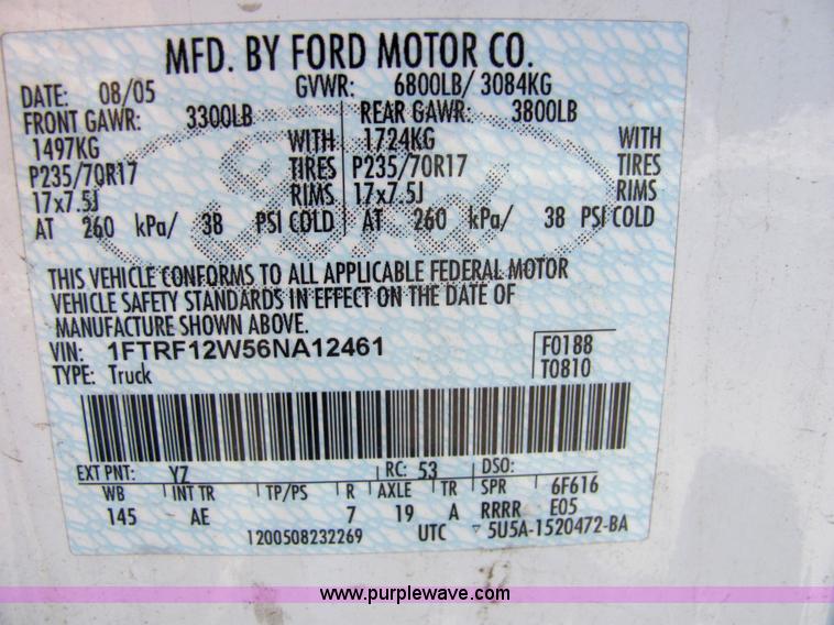 image for item 2245 2006 Ford F150 pickup truck