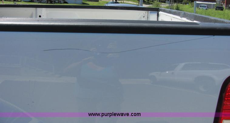 image for item 2247 2006 Ford F150 XL pickup truck