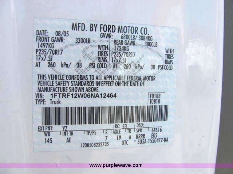 image for item 2247 2006 Ford F150 XL pickup truck