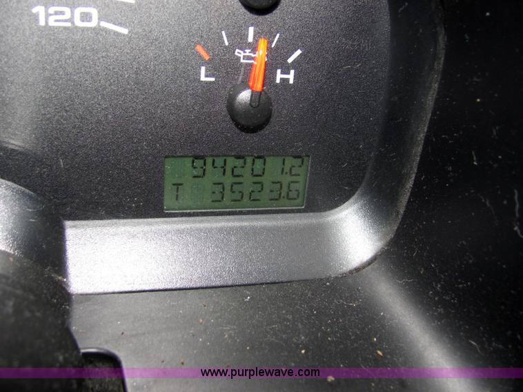 image for item 2330 2006 Ford F150 pickup truck