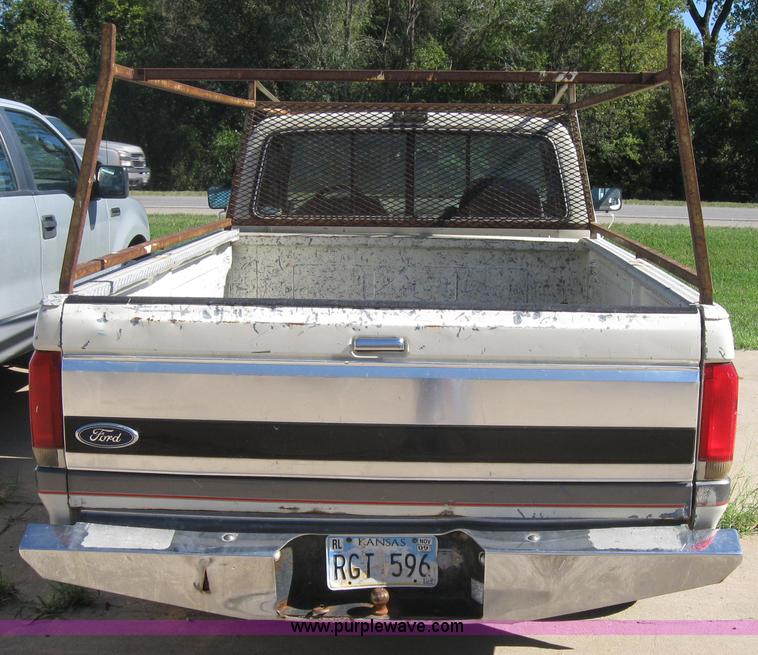 image for item 2769 1990 Ford F150 super cab pickup