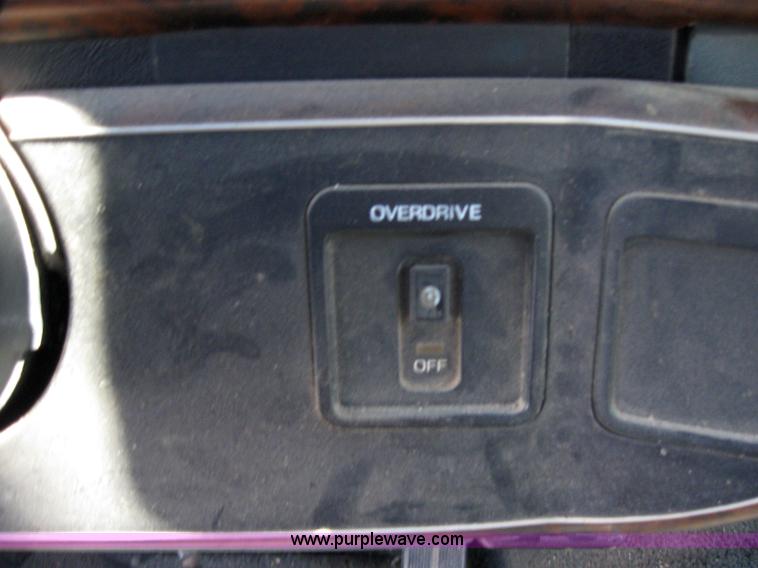 image for item 2769 1990 Ford F150 super cab pickup