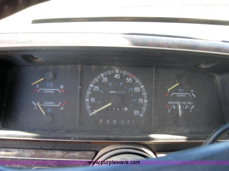 image for item 2769 1990 Ford F150 super cab pickup