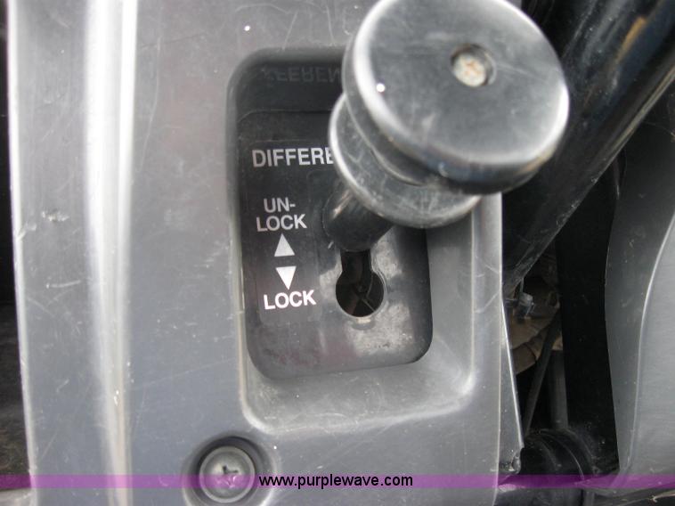 image for item 2792 2004 Kawasaki 3010 mule