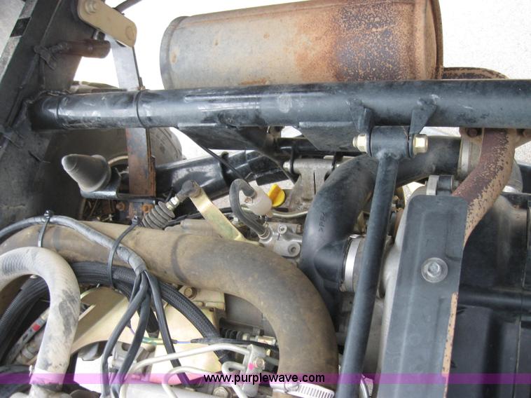 image for item 2792 2004 Kawasaki 3010 mule