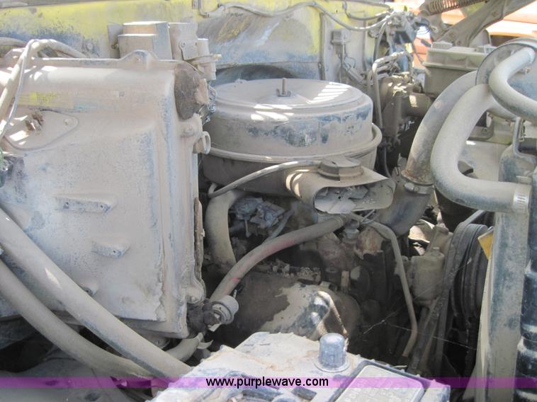 image for item 3150 1986 GMC C6500 truck