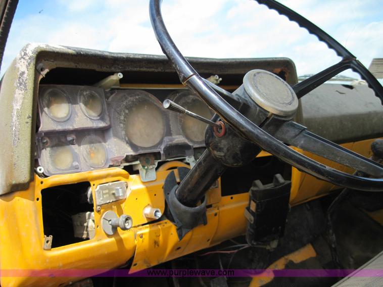 image for item 3157 1978 Chevrolet C60 flatbed truck with hoist