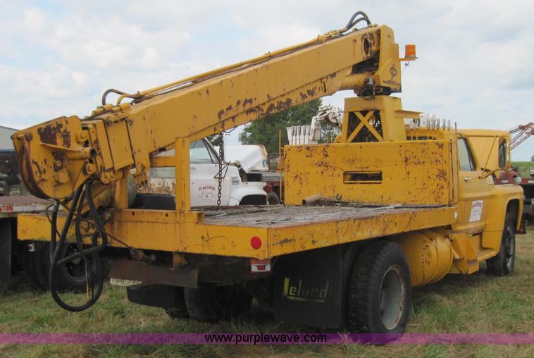 image for item 3161 1969 Ford 750 truck with utility equipment bed and hydraulic drill