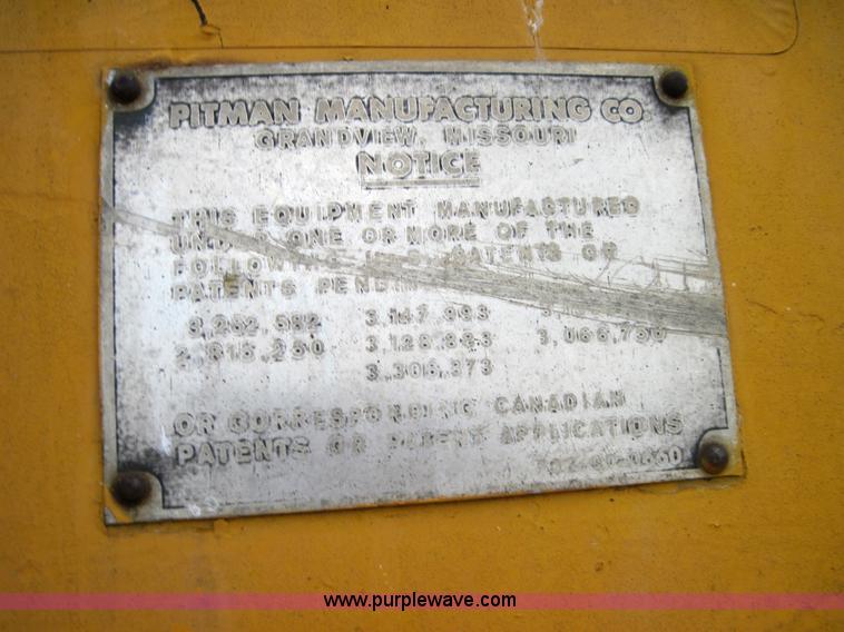 image for item 3161 1969 Ford 750 truck with utility equipment bed and hydraulic drill