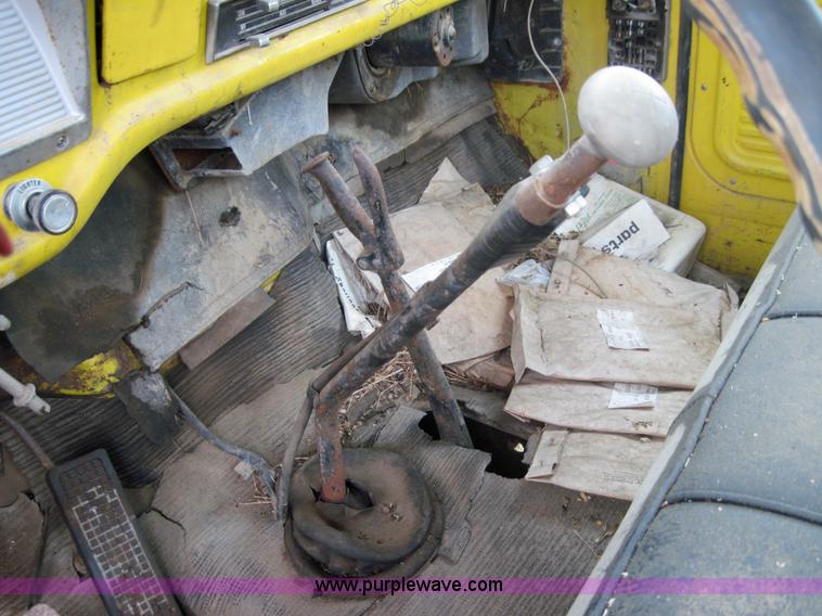 image for item 3161 1969 Ford 750 truck with utility equipment bed and hydraulic drill