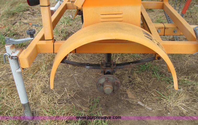 image for item 3183 (9) arrow board directional signs