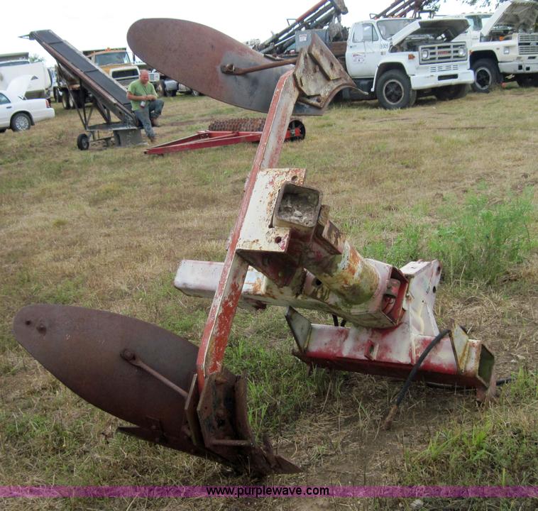 image for item 3184 International single bottom rollover plow