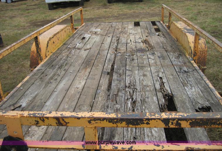 image for item 3187 16' flatbed trailer