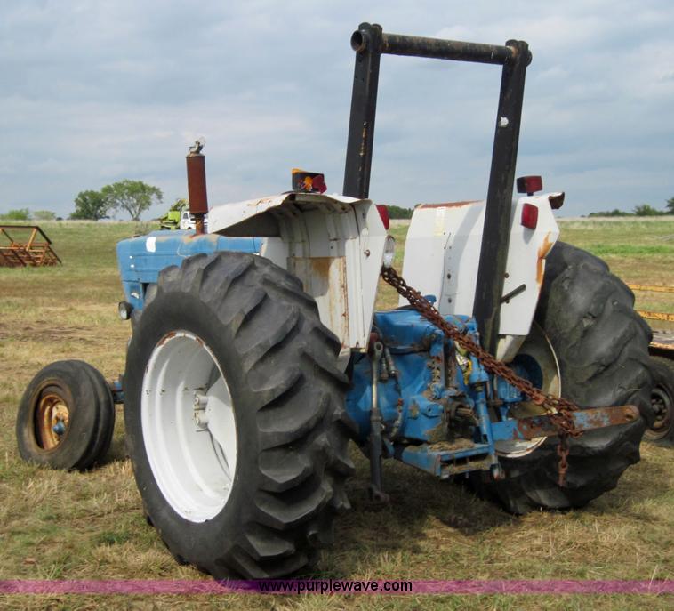 image for item 3188 Ford 5900 tractor