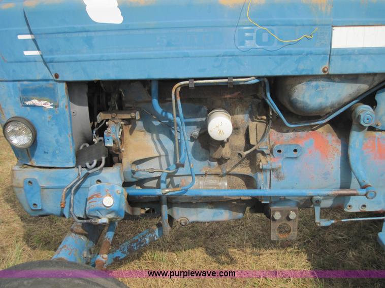 image for item 3188 Ford 5900 tractor