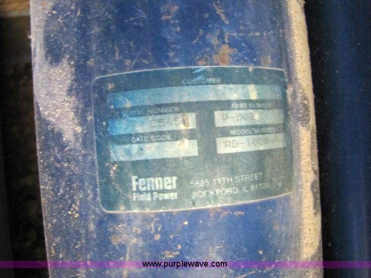 image for item 3200 Rotary two post car lift