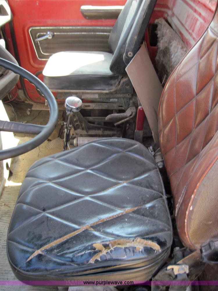 image for item 4015 1977 Ford 9000 semi truck