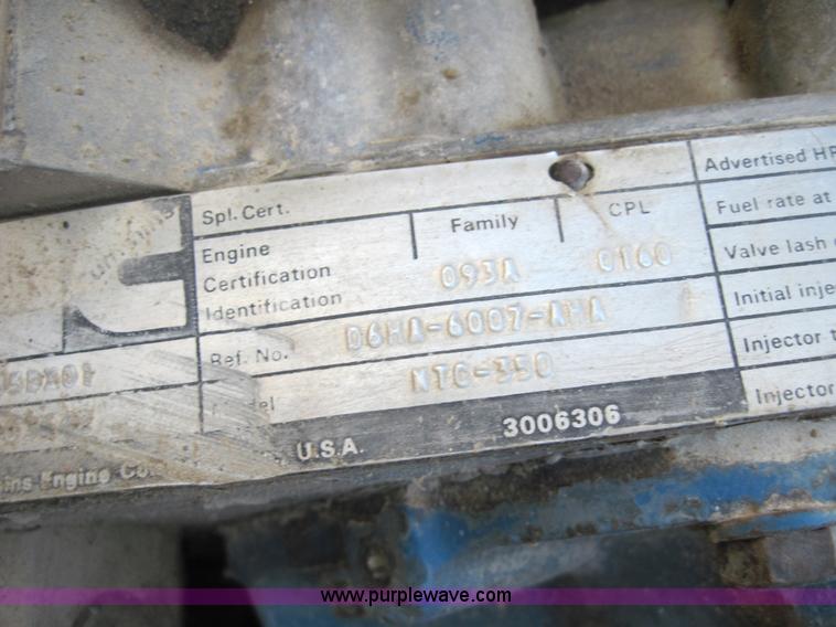 image for item 4015 1977 Ford 9000 semi truck