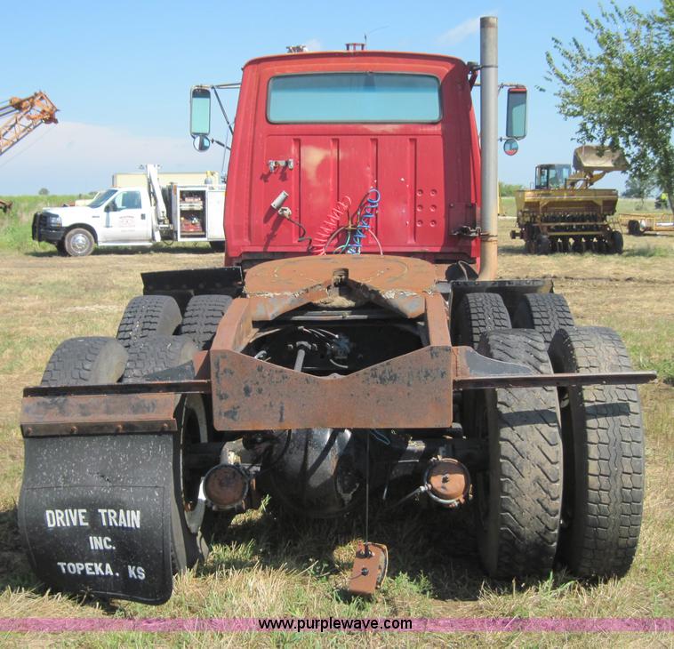 image for item 4016 1980 Ford 9000 semi truck