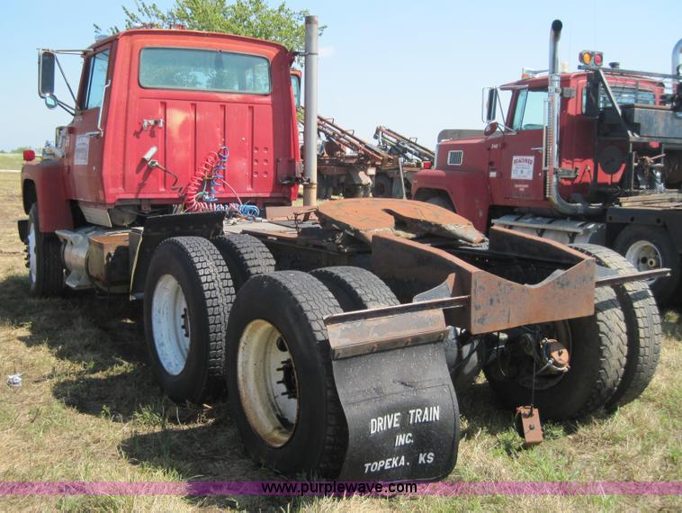 image for item 4016 1980 Ford 9000 semi truck